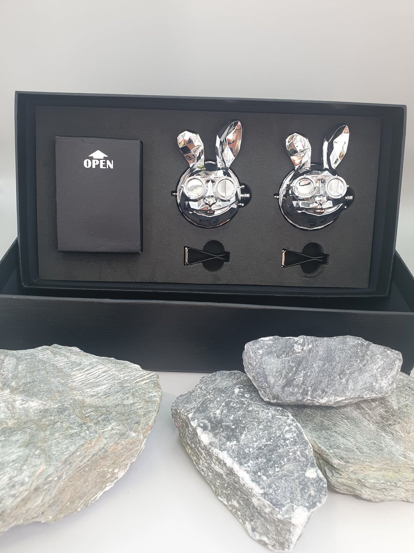 Fresh'Car™ - Diffuseur de parfum Lapin design / Coffret de 2 pièces